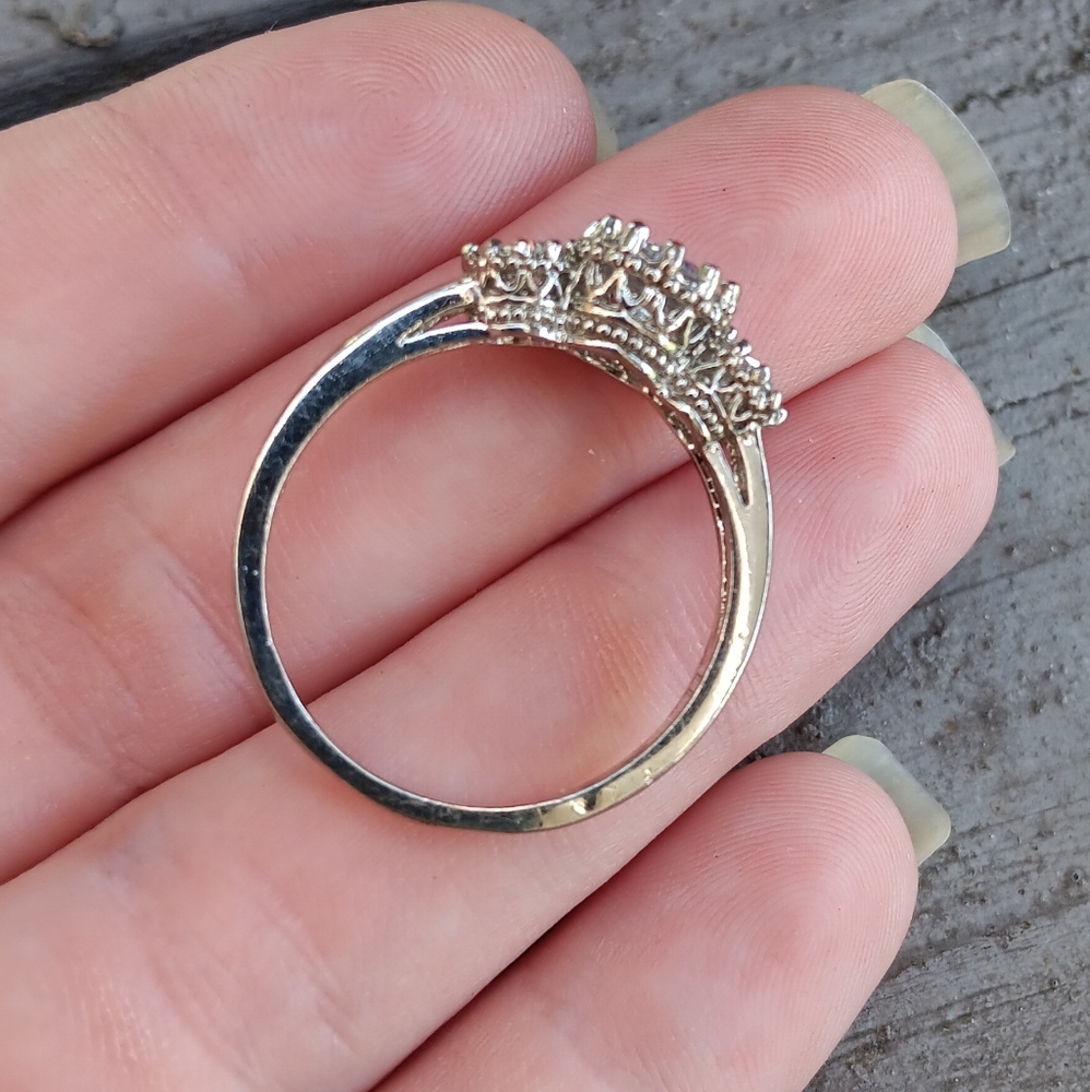 Avon Silver Tone CZ Ring size 11 - Picture 4 of 10